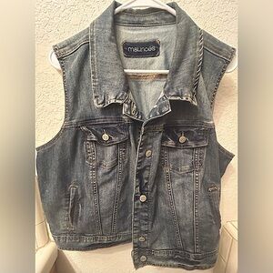 Denim vest - purchased from Maurice’s. Plus size 1